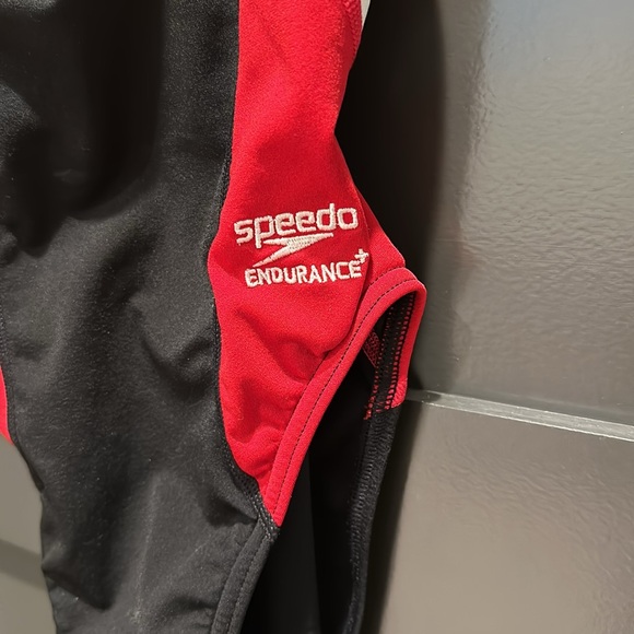 Speedo Girls Sz 22 (5-6) Swim Team Swim Suit - Picture 2 of 3